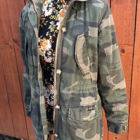 Abercrombie & Fitch women’s camo jacket Xs - Picture 2 of 11